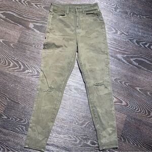 American Eagle Outfitters Olive Camo Skinny Jeans